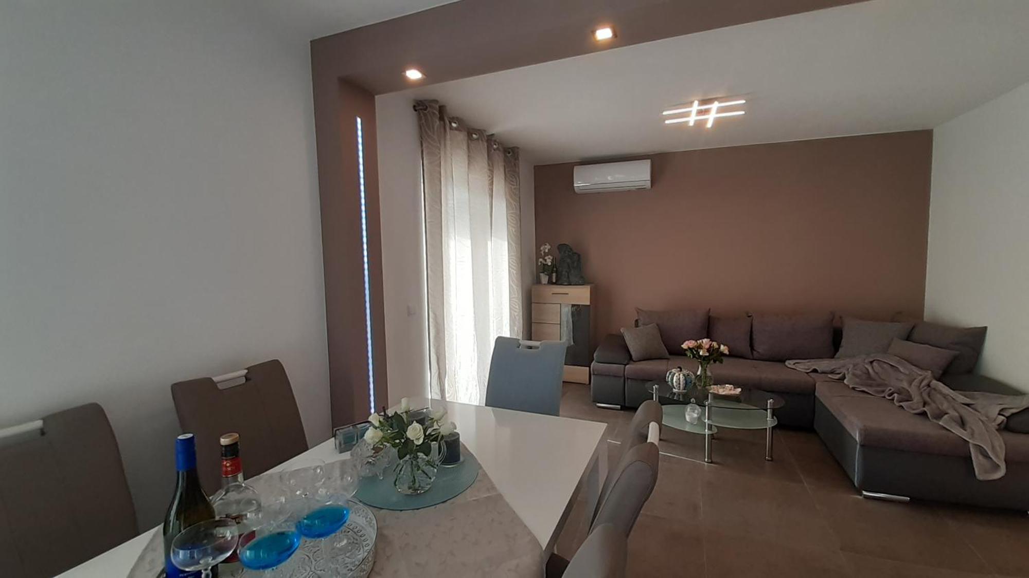 Villa Elke Maria With Overflow Pool And Hydromassage Novigrad  Ruang foto
